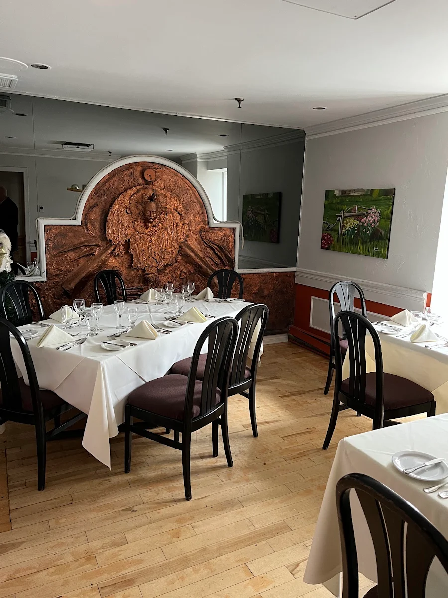 Vibe, Restaurant Le Parvis Du Vieux Clocher
