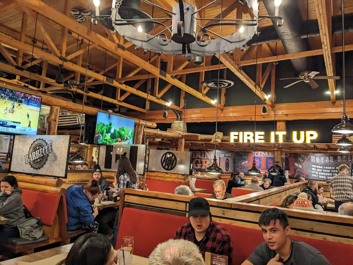 Vibe, Montana’s BBQ & Bar