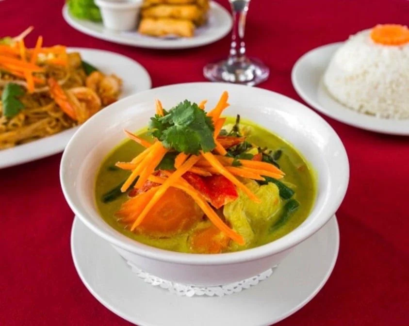 Food & drink, Piyada Thai Macleod