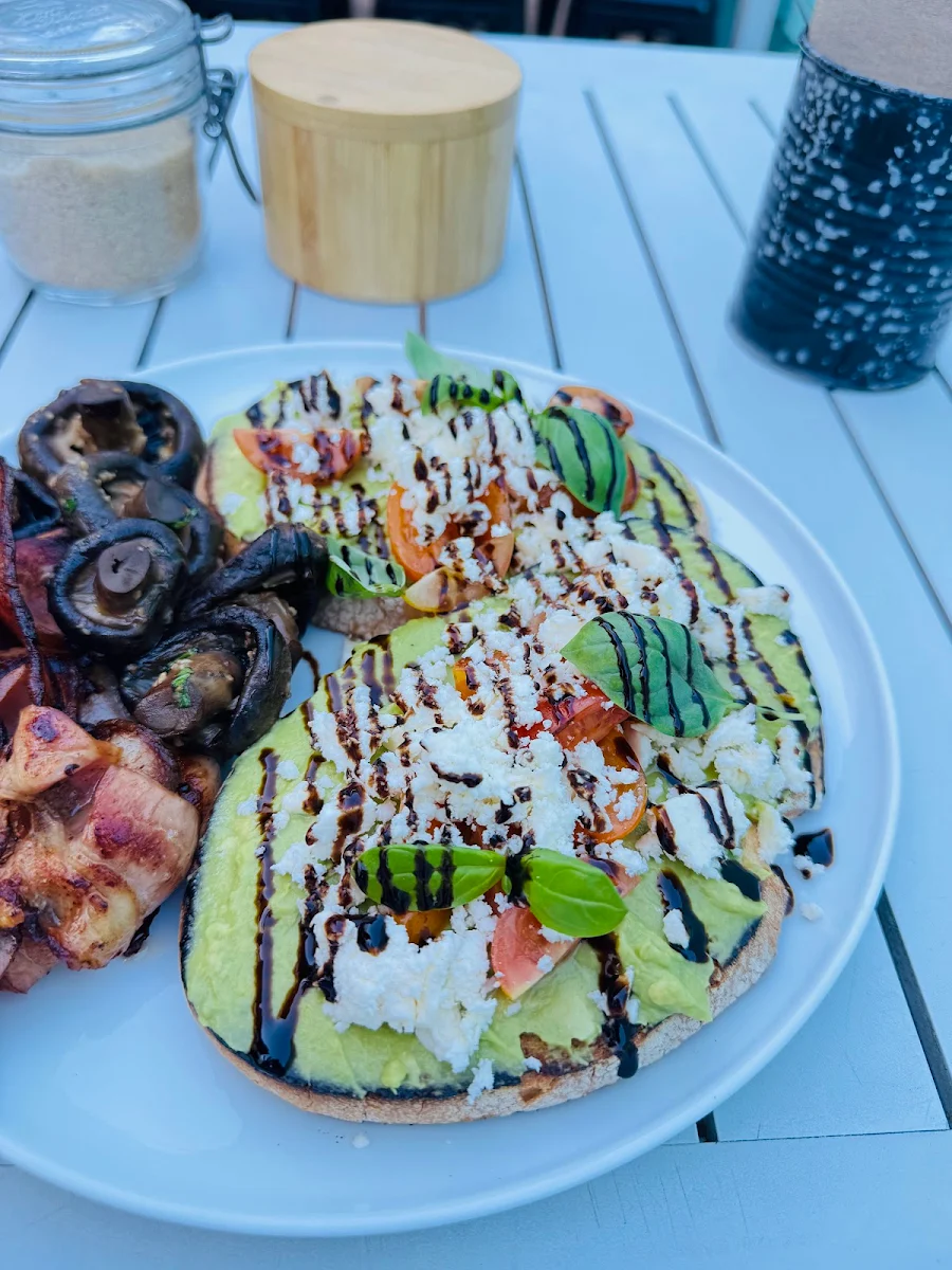 Food & drink, Hidden Perk