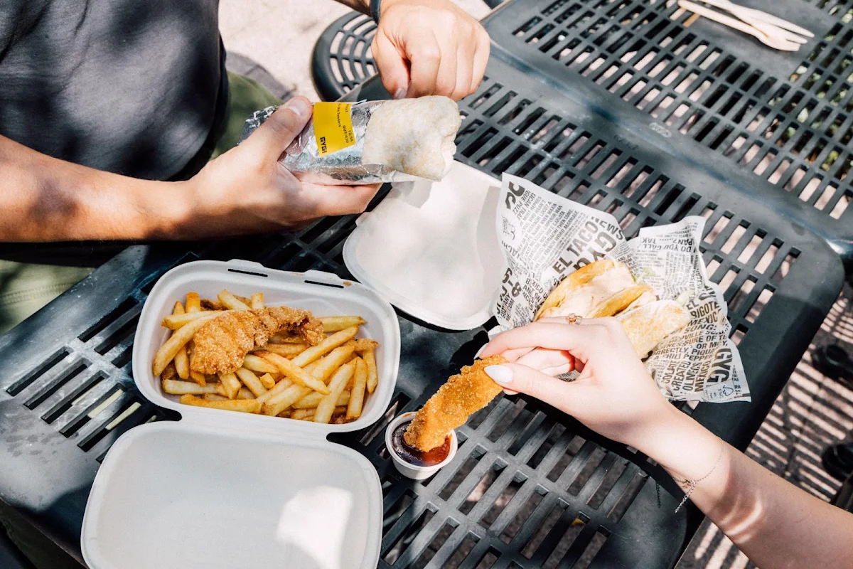 Food & drink, Guzman y Gomez - Yatala