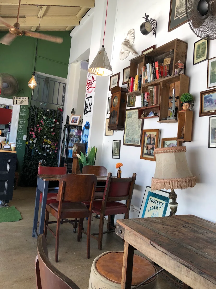 Vibe, Hoi Polloi - Espresso Bar