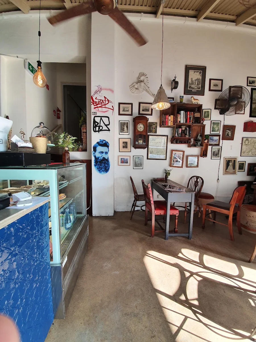 Vibe, Hoi Polloi - Espresso Bar