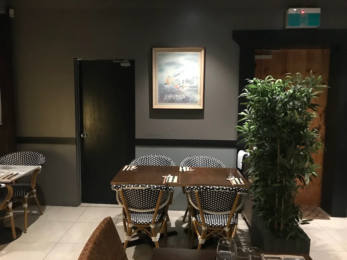 Vibe, Seven Lanterns Sylvania