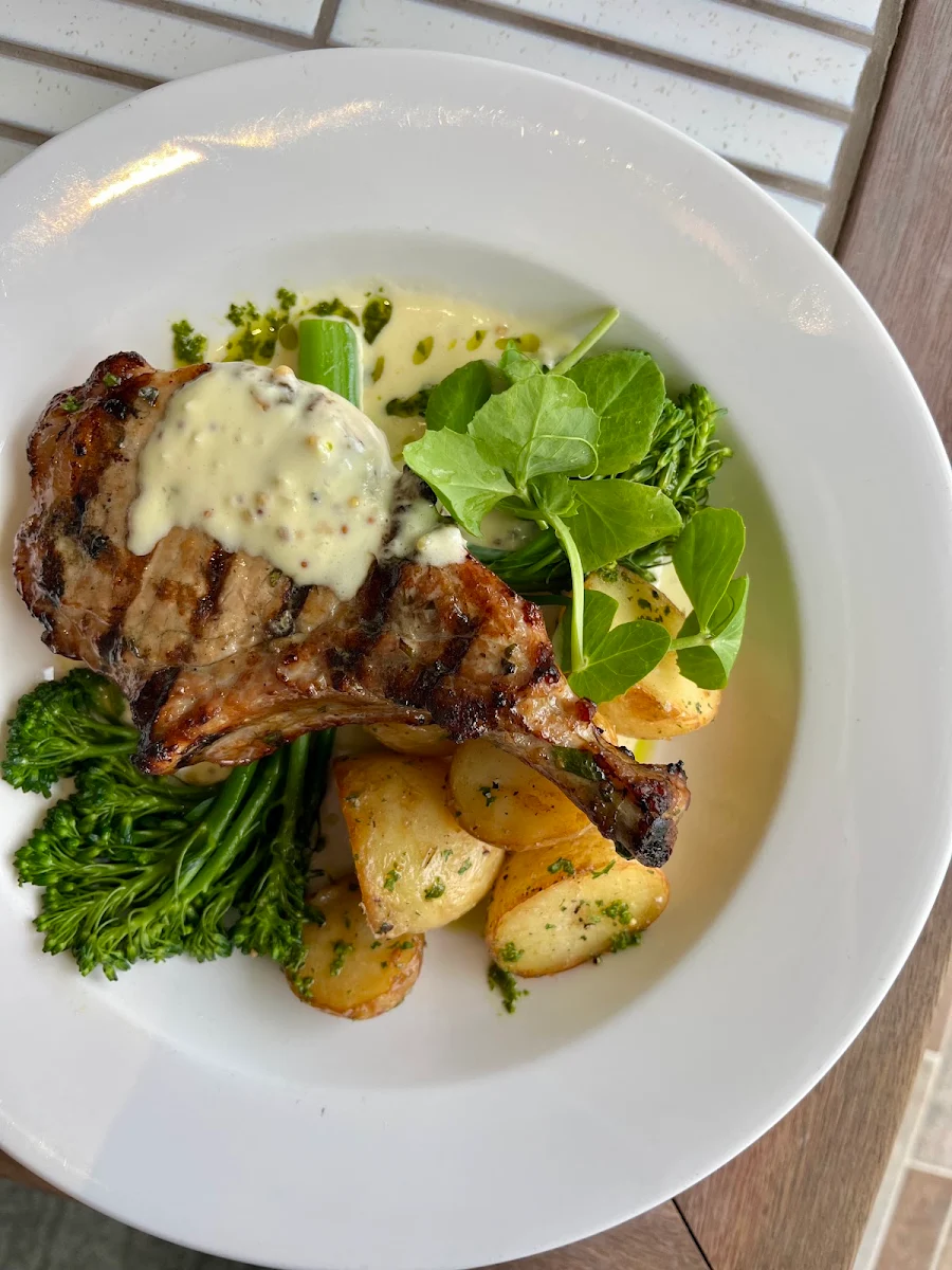 Food & drink, Ollieo Restaurant
