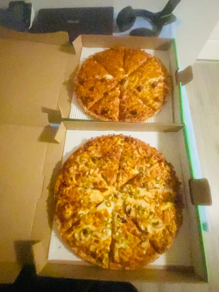 Food & drink, Red Swan Pizza - North Battleford