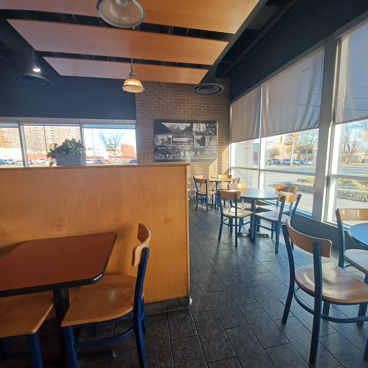Vibe, Harvey's