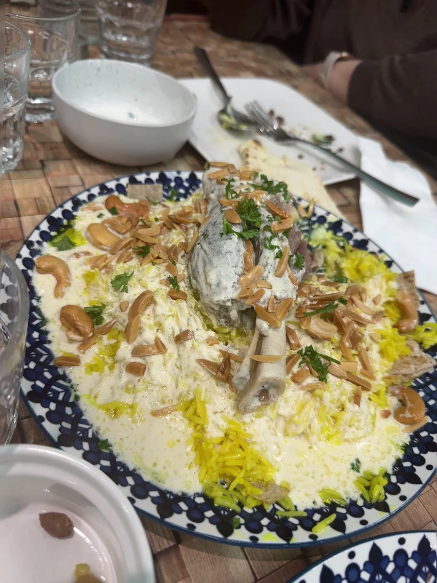 Food & drink, Kamoun Restaurant مطعم كمون لافال (حلال)