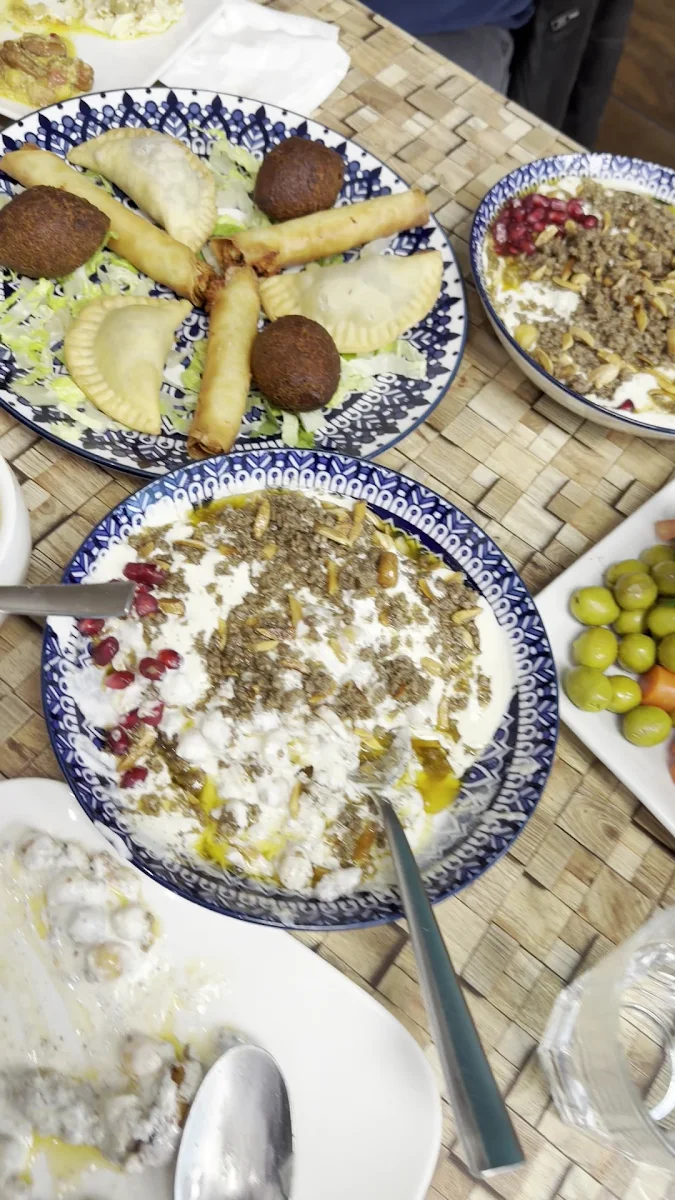 Food & drink, Kamoun Restaurant مطعم كمون لافال (حلال)