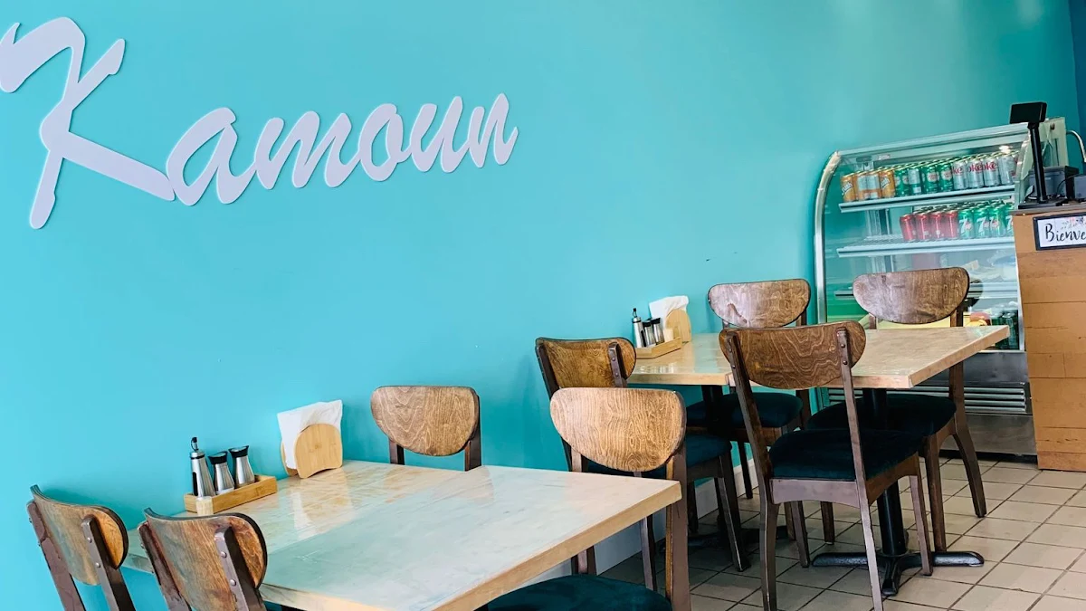 Vibe, Kamoun Restaurant مطعم كمون لافال (حلال)