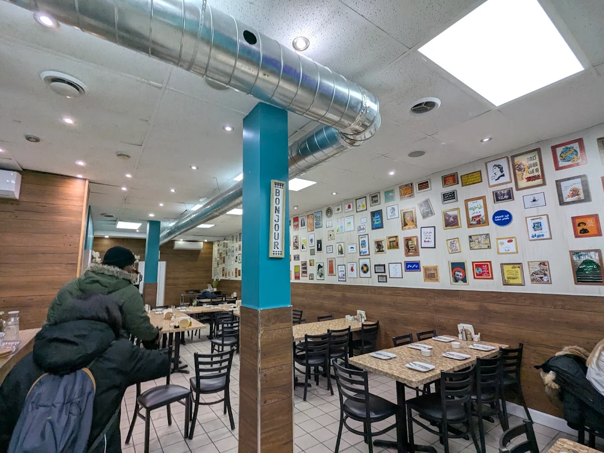 Vibe, Kamoun Restaurant مطعم كمون لافال (حلال)