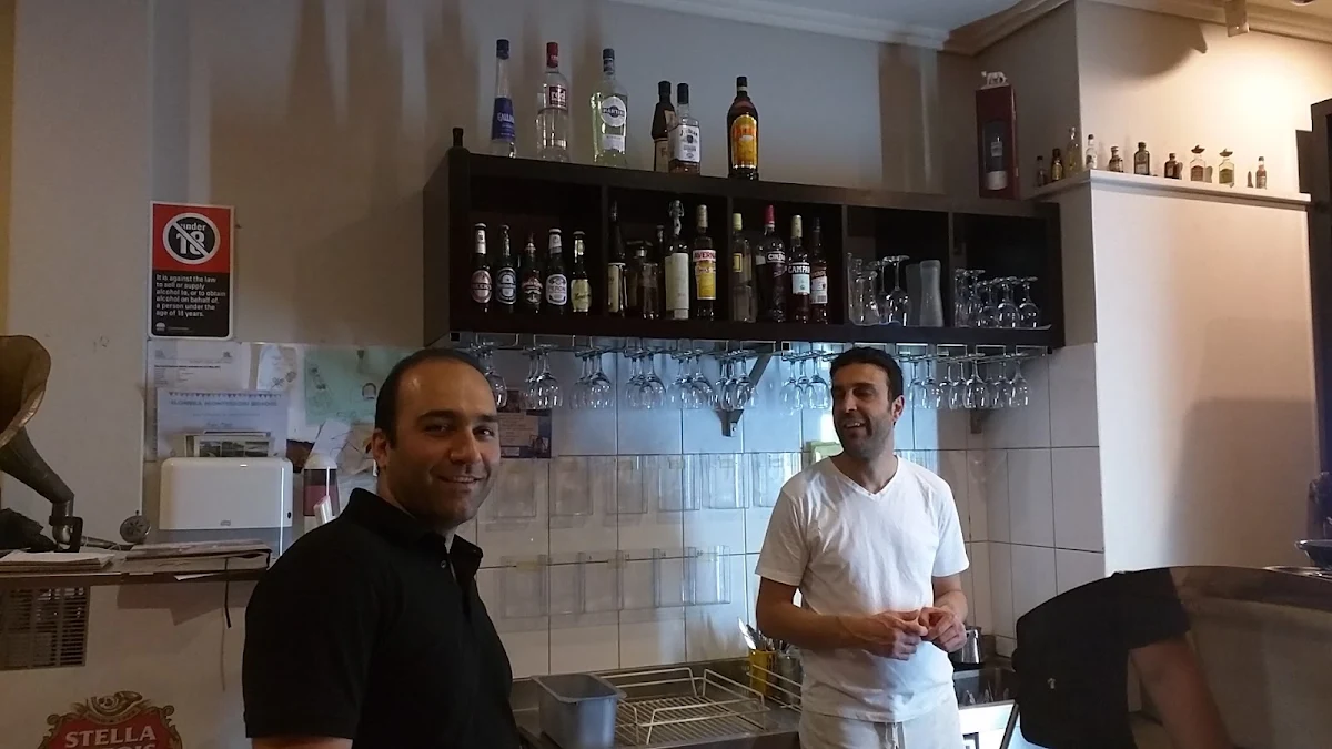 Vibe, Lupa Pizzeria