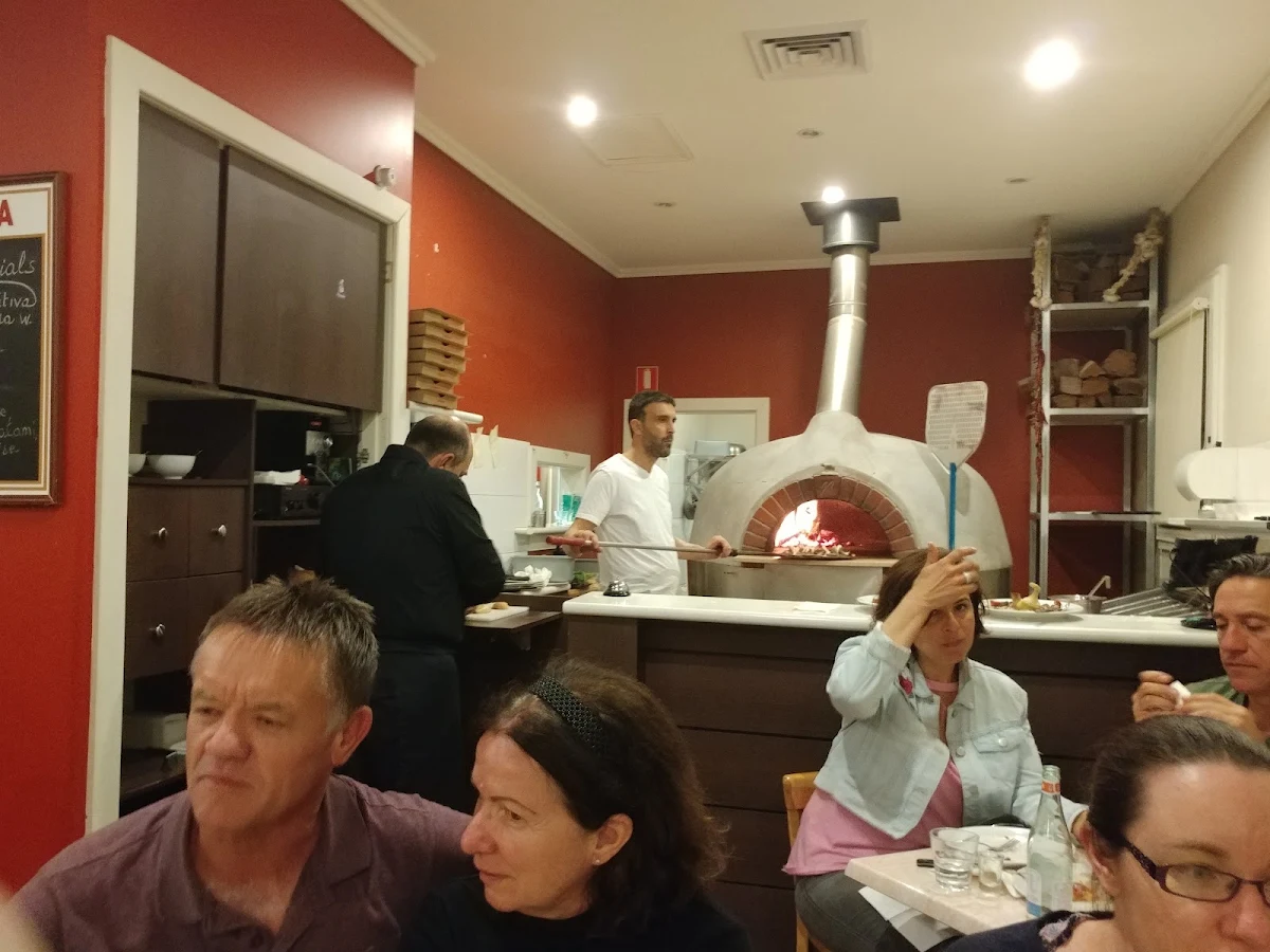 Vibe, Lupa Pizzeria