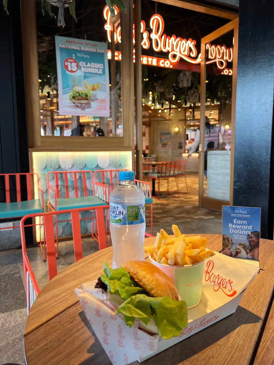 Food & drink, Betty's Burgers