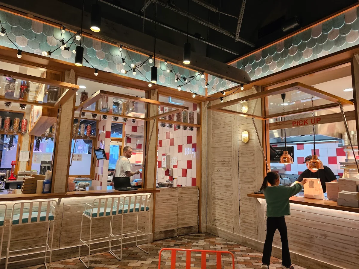 Vibe, Betty's Burgers