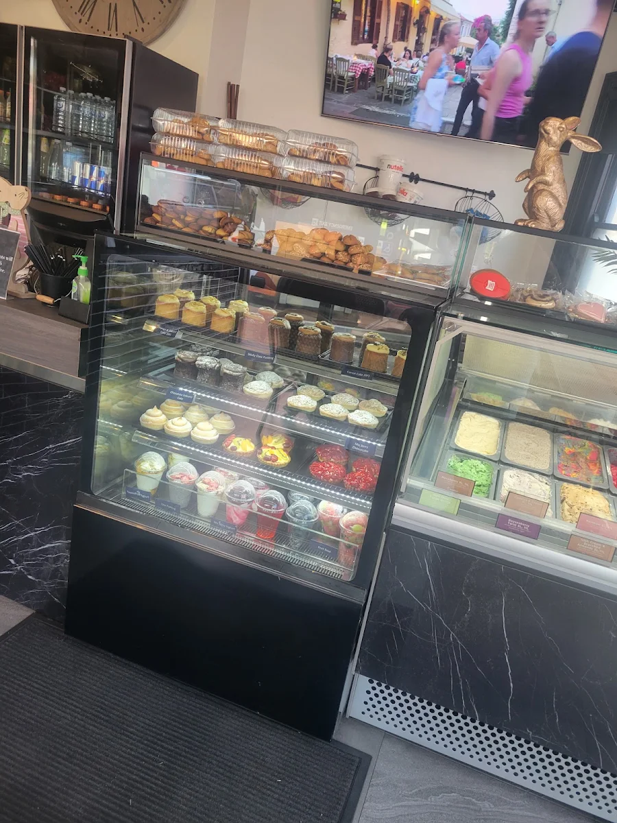 Vibe, Pantry on Station