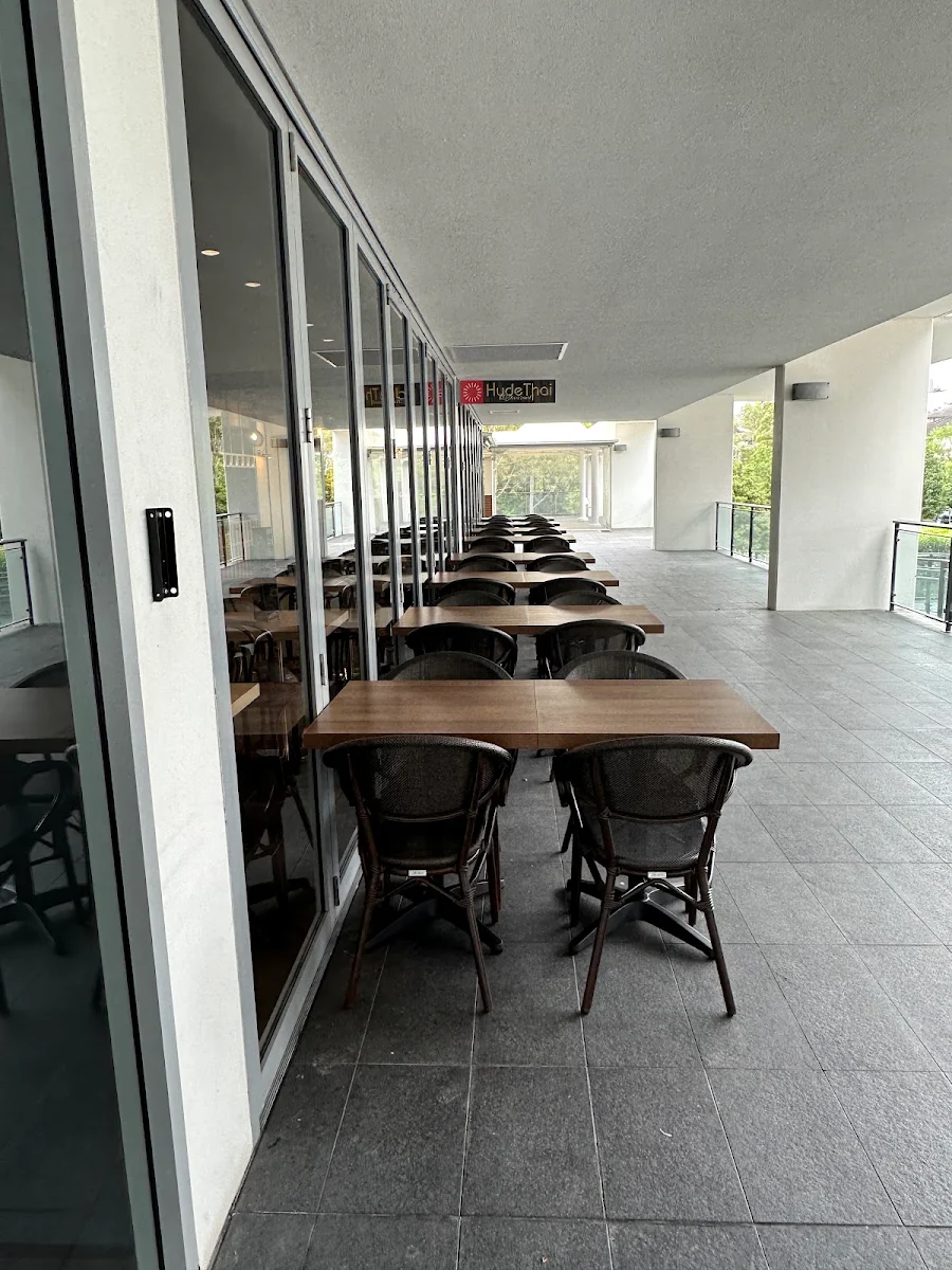 Vibe, Hyde Thai restaurant