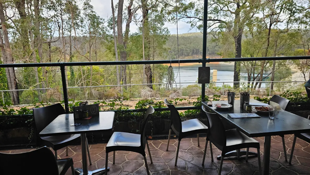 Vibe, Bistro by the Dam
