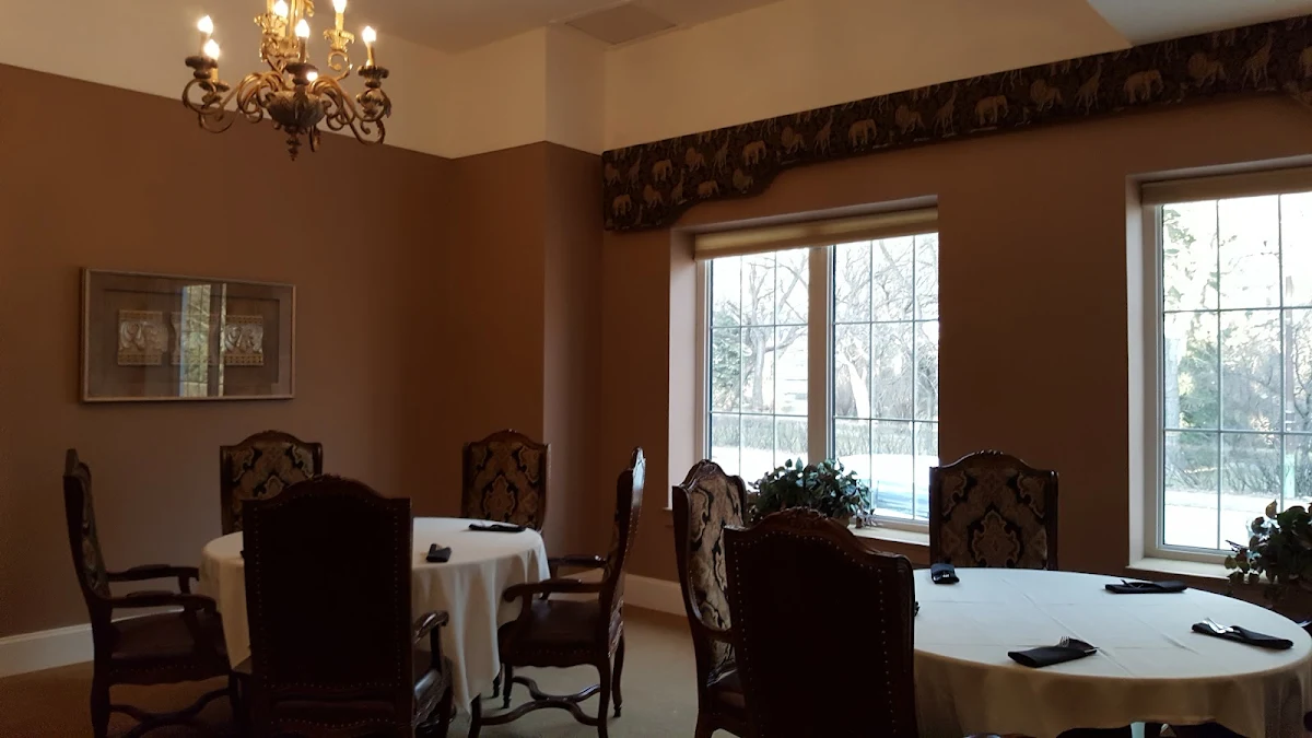 Vibe, Grant Hall Dining Room & Lounge