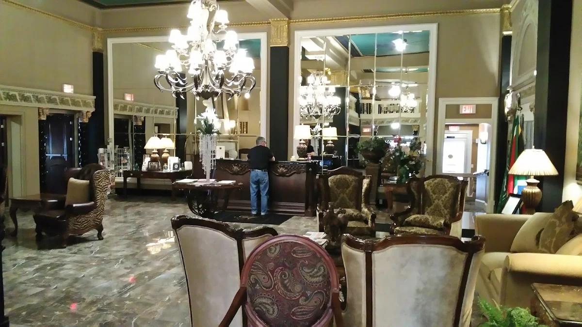 Vibe, Grant Hall Dining Room & Lounge