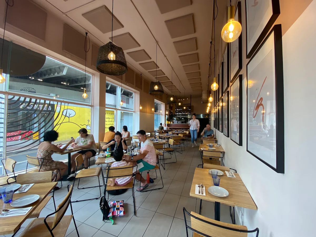 Vibe, Soi 38 Adelaide