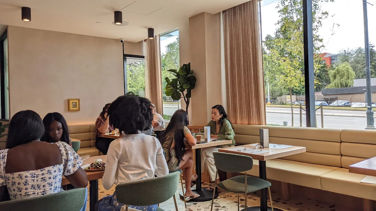 Vibe, Ruex Cafe and Bar
