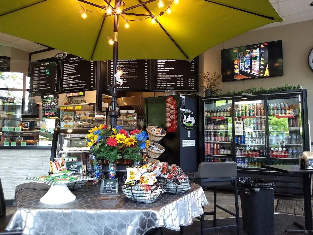 Vibe, Village Eatery