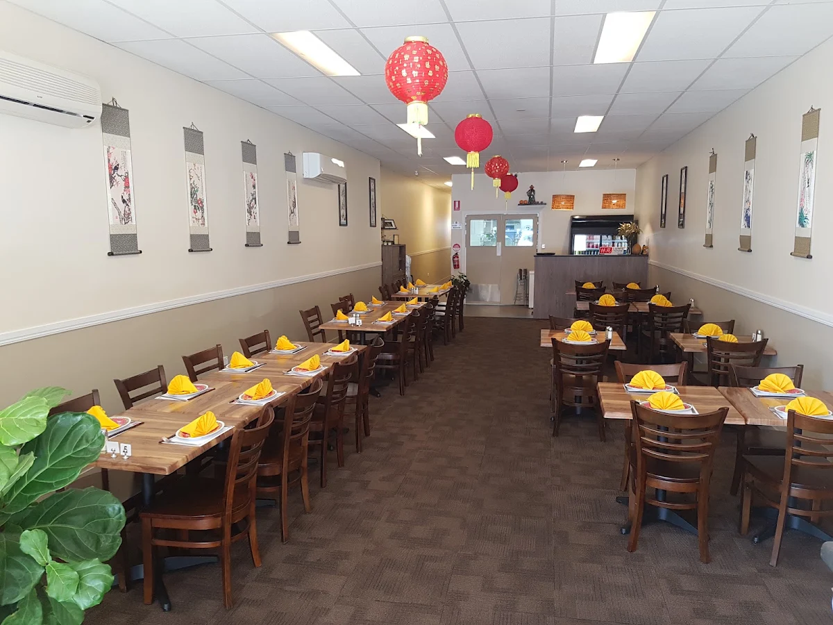 Vibe, Lum's Chinese Restaurant