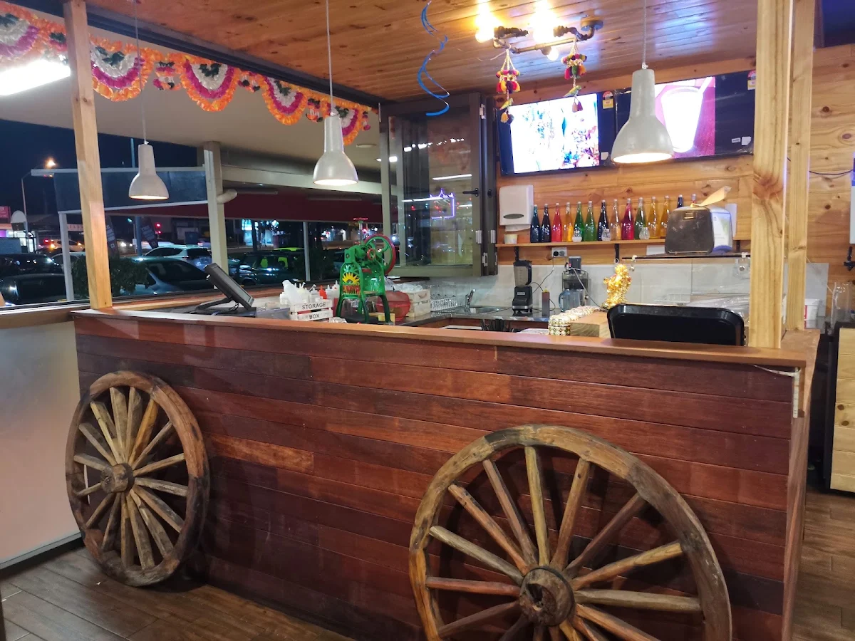 Vibe, Dhamaal Restaurant