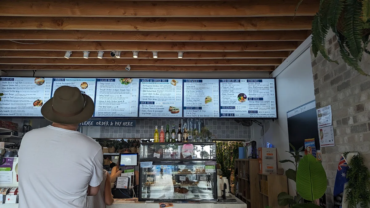 Vibe, Cafe Plenty