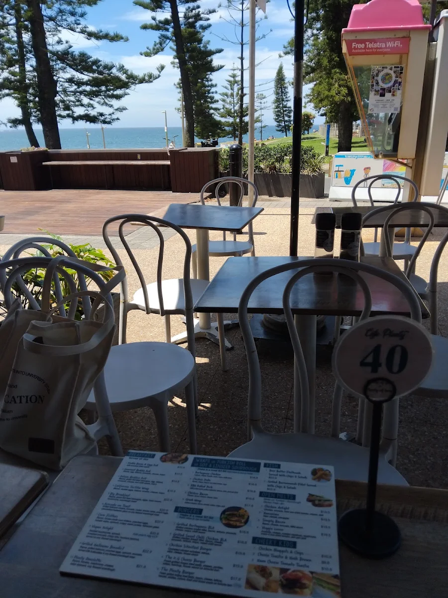 Vibe, Cafe Plenty