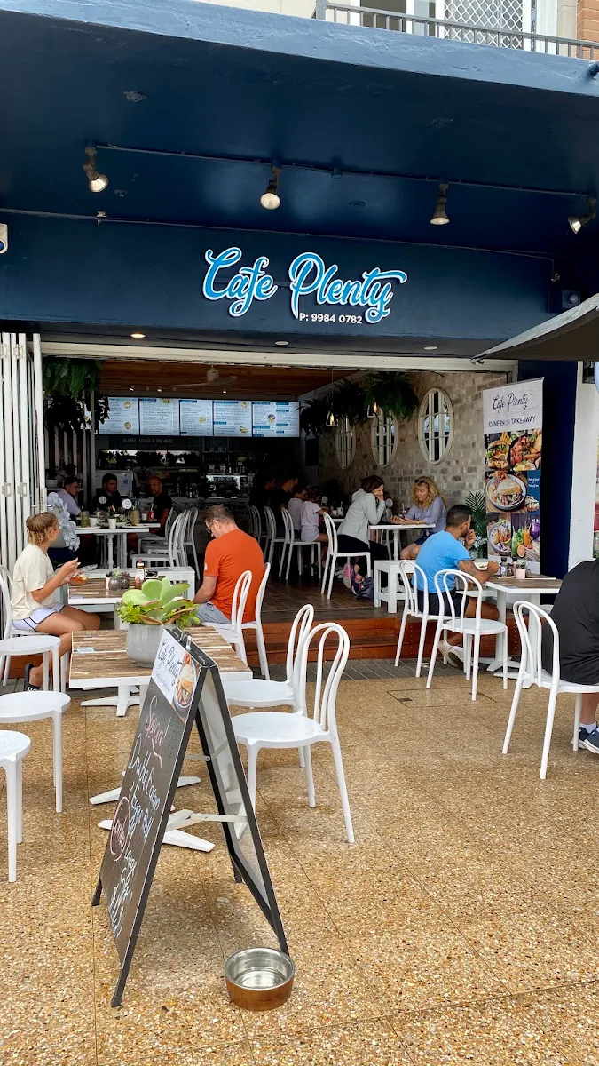 Vibe, Cafe Plenty
