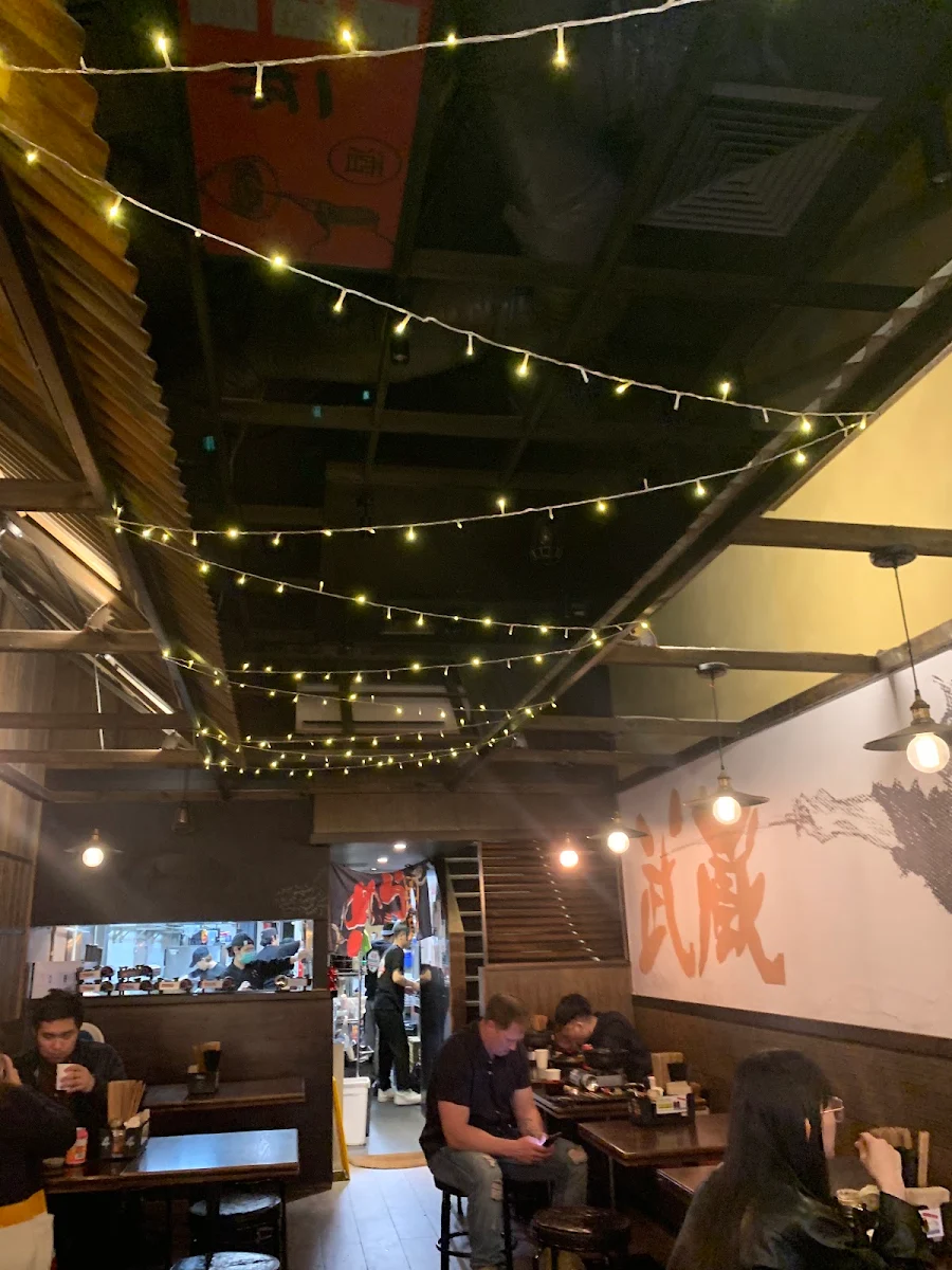 Vibe, Hakata Gensuke Tonkotsu Ramen