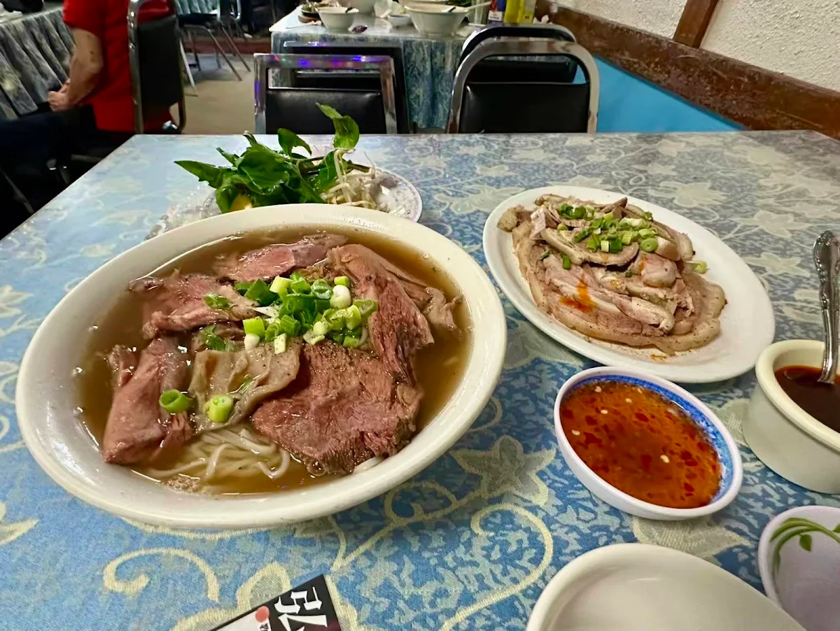 Food & drink, Ding Ho Restaurant