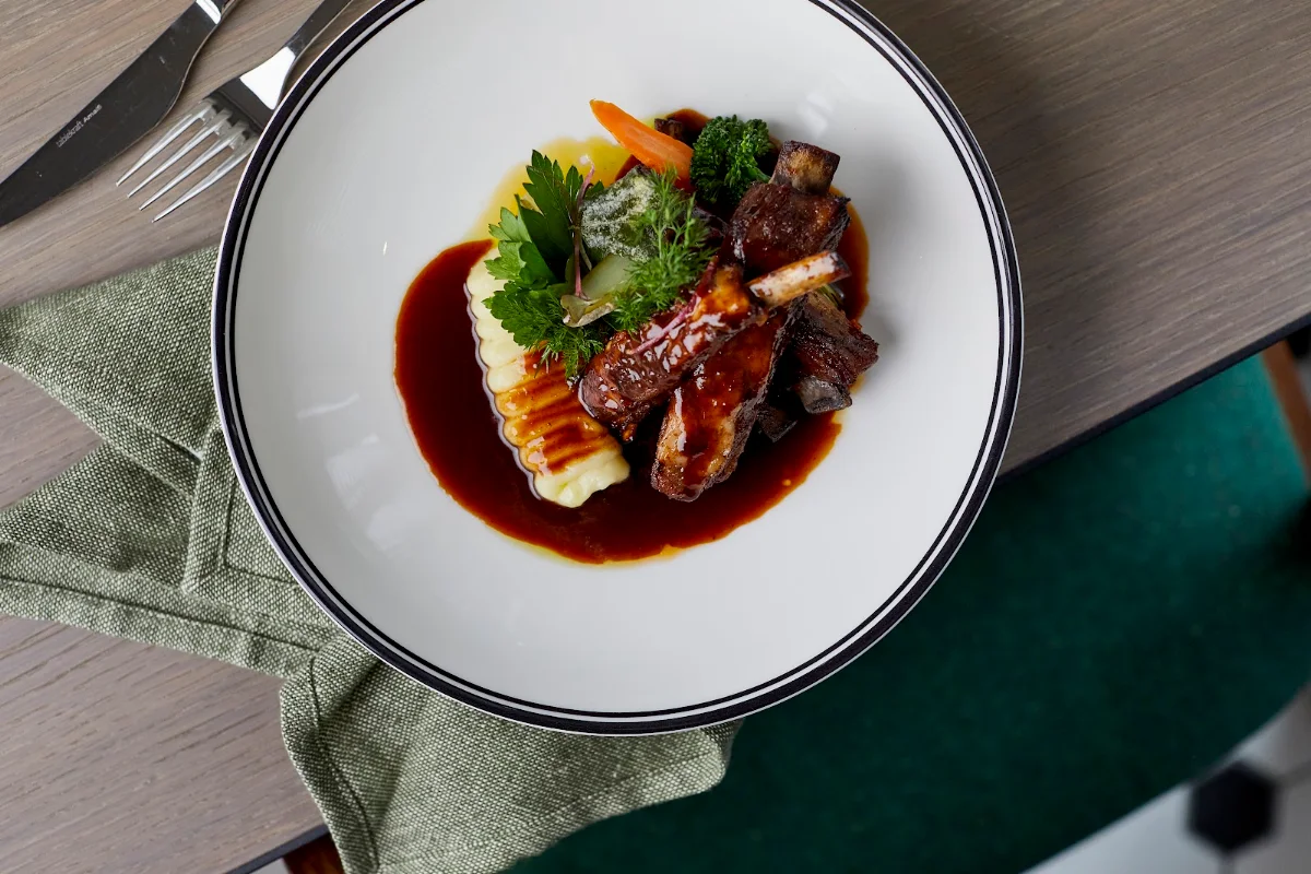 Food & drink, Port Bistro