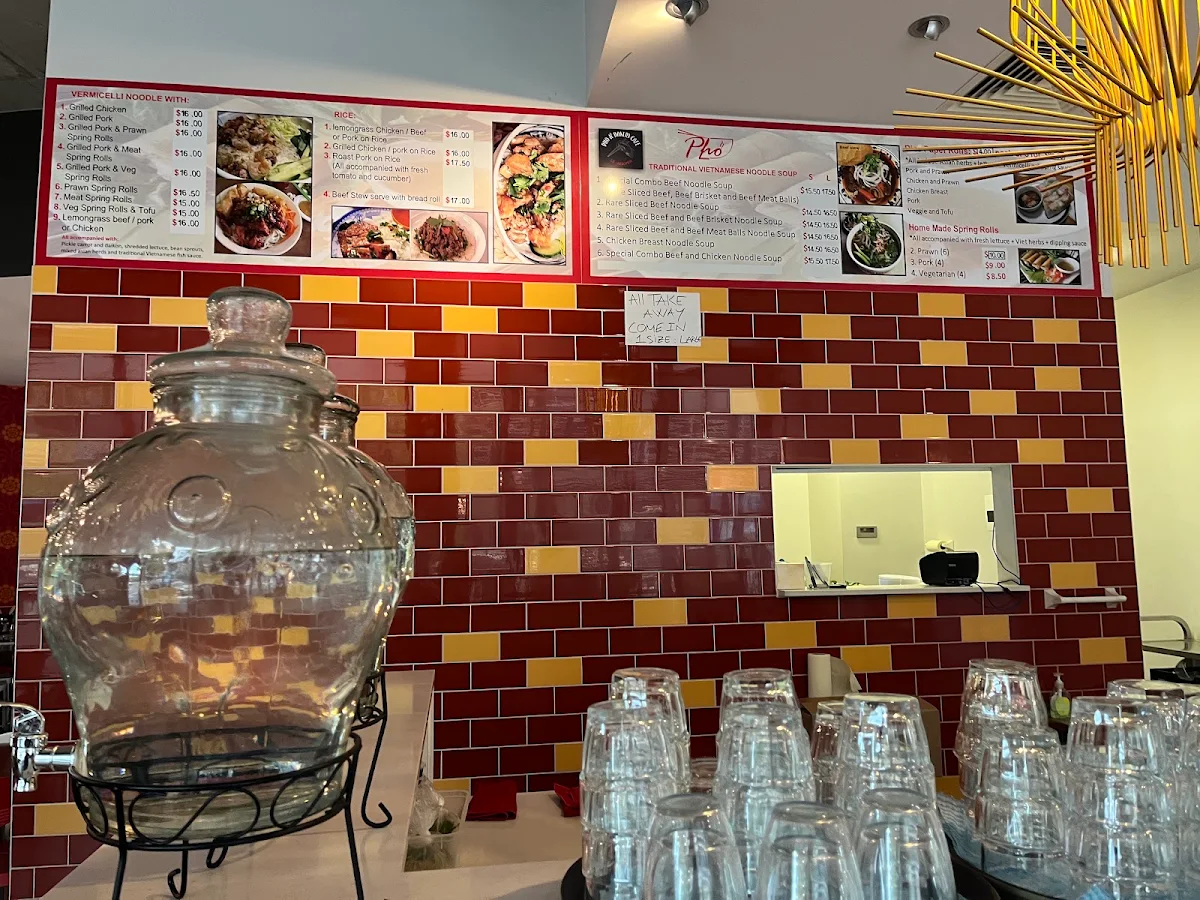 Vibe, Nguyen Pho & Banh Mi