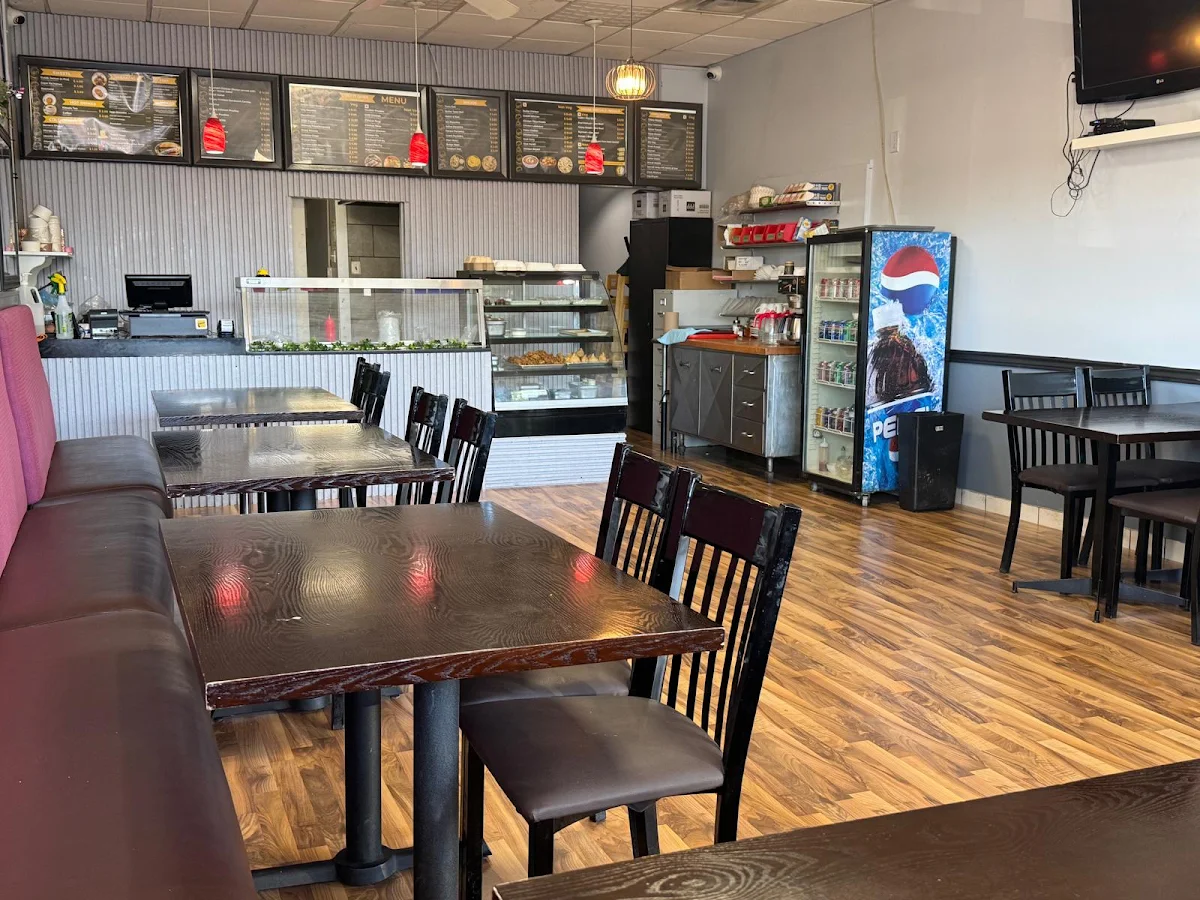 Vibe, Noor Indian Restaurant & Cafe