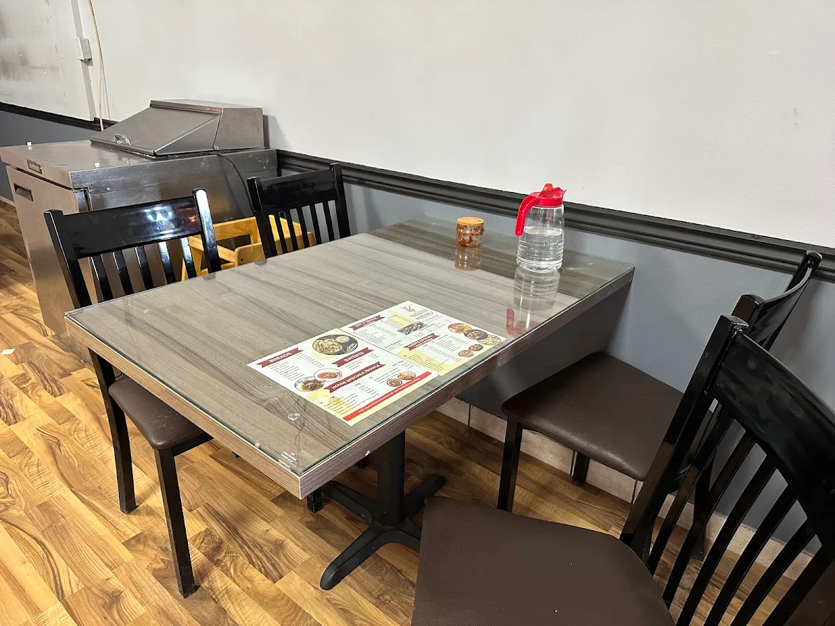 Vibe, Noor Indian Restaurant & Cafe