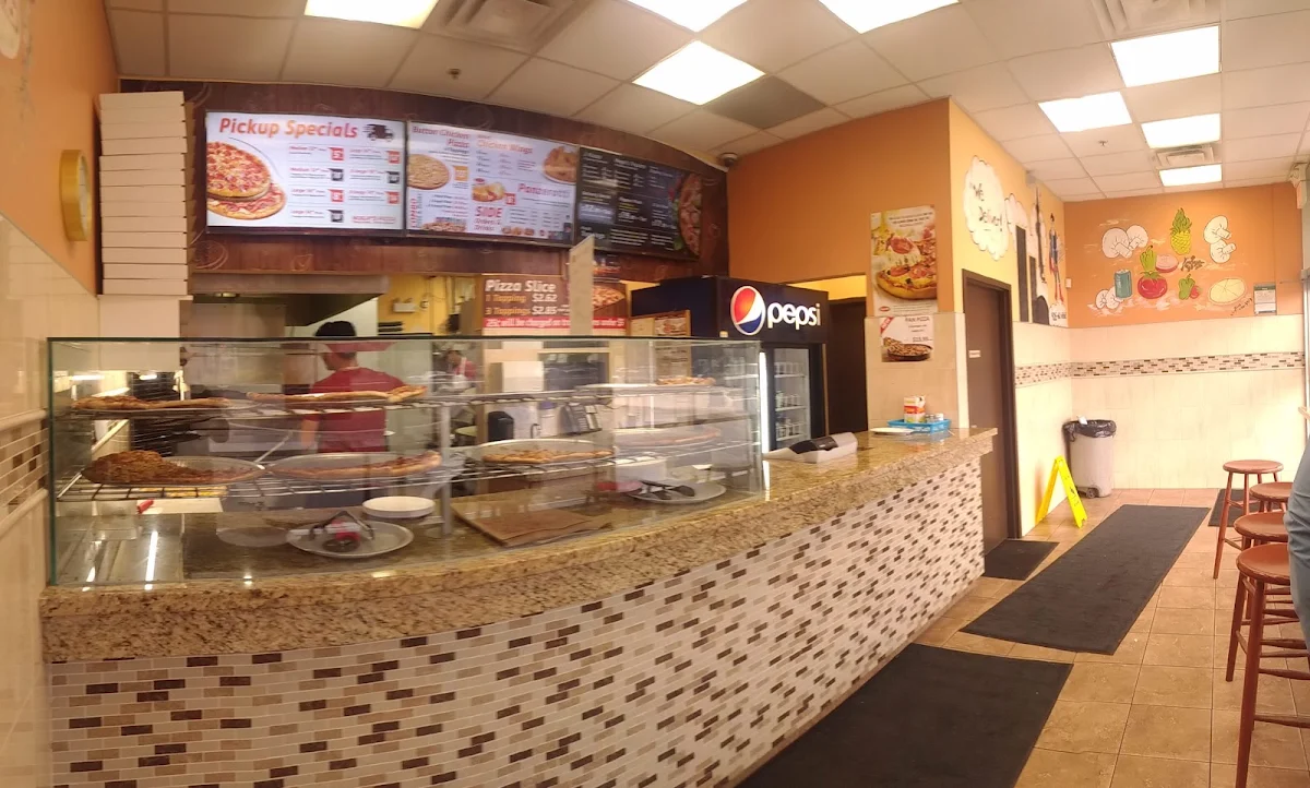 Vibe, Moga's Pizza