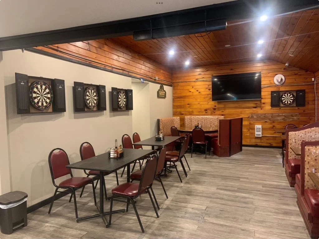 Vibe, Scooters Bar & Grill
