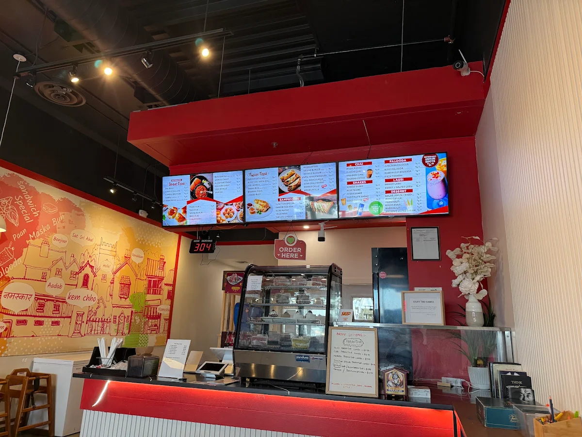 Vibe, Junction - Indian Street Food (Winnipeg)
