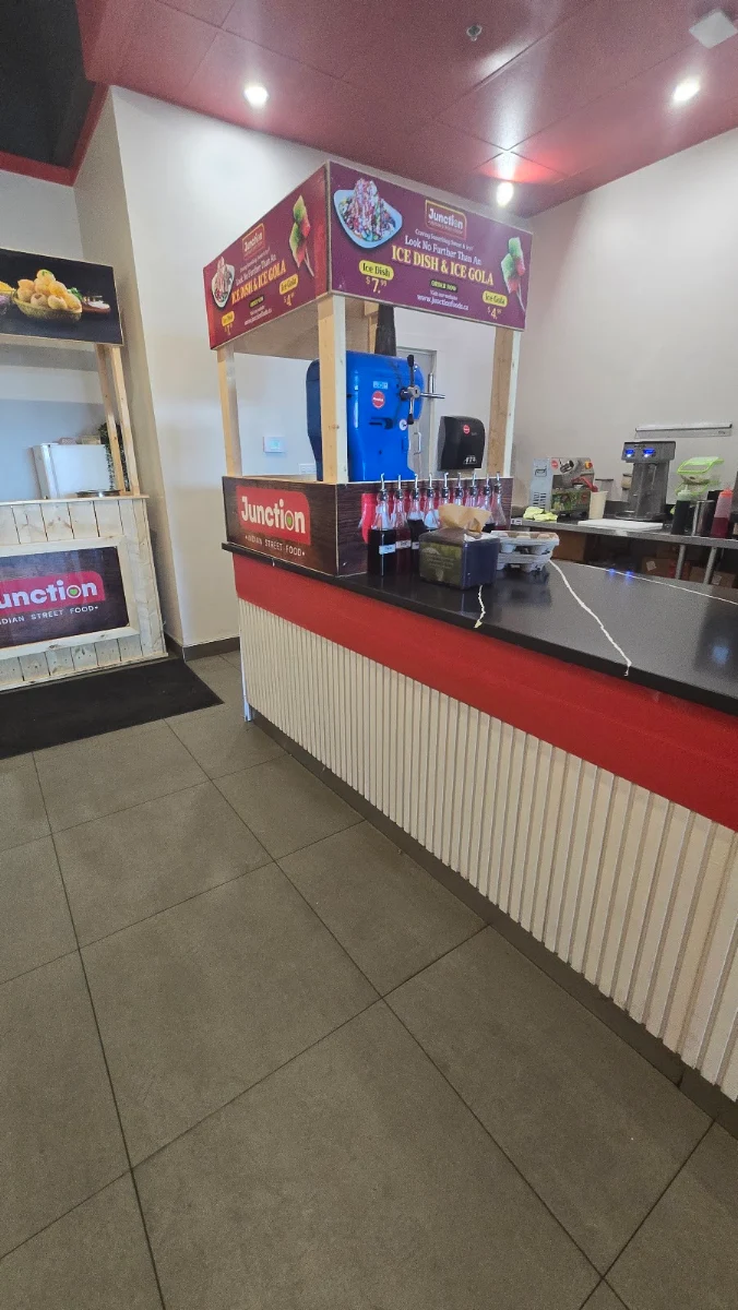 Vibe, Junction - Indian Street Food (Winnipeg)