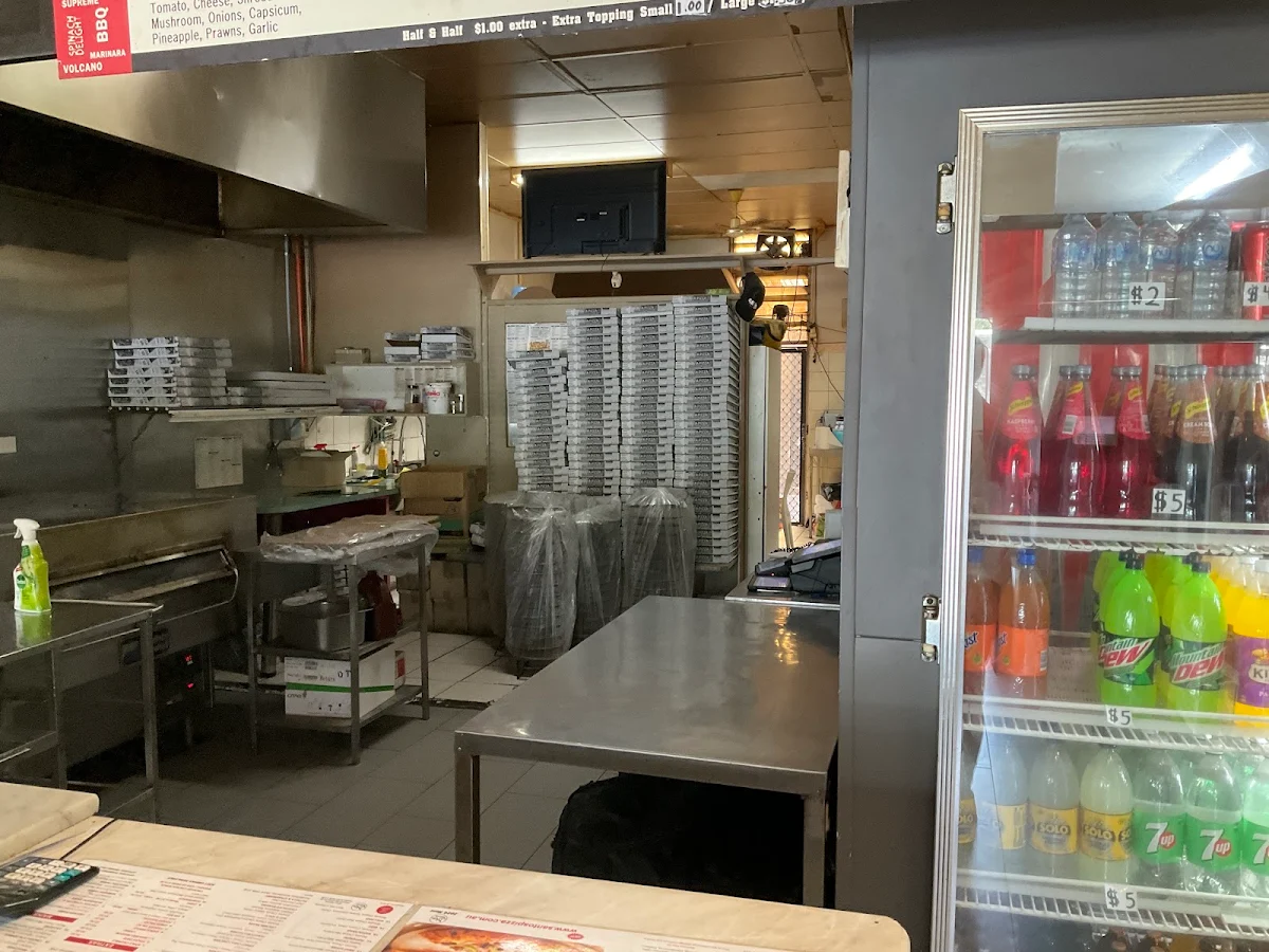 Vibe, Santos Pizza