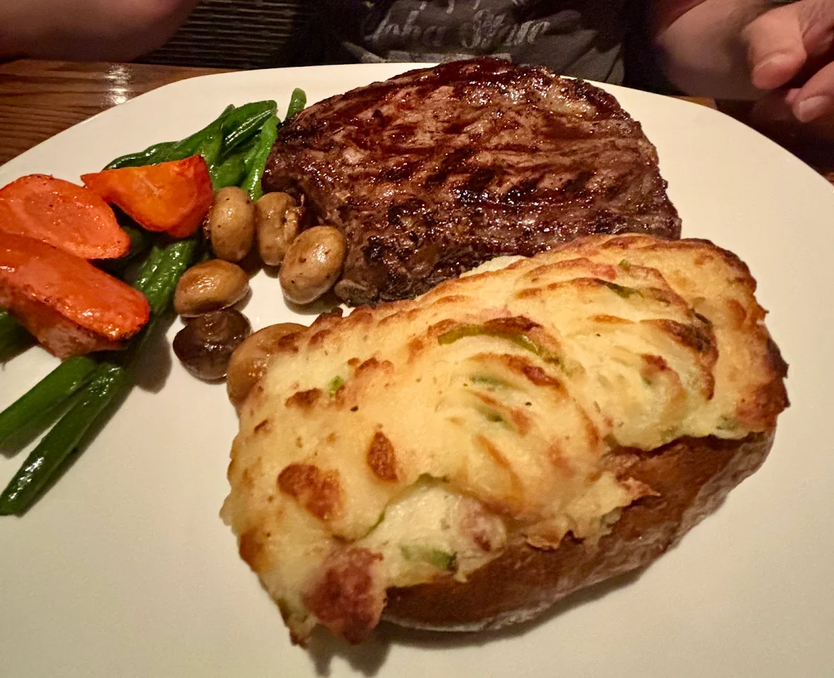Food & drink, The Keg Steakhouse + Bar - Saskatoon Brighton