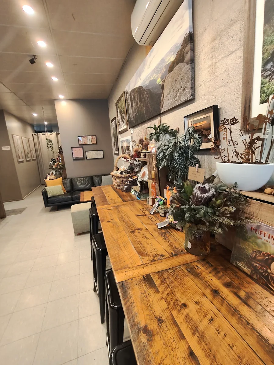 Vibe, Yarra Valley Deli and Cafe