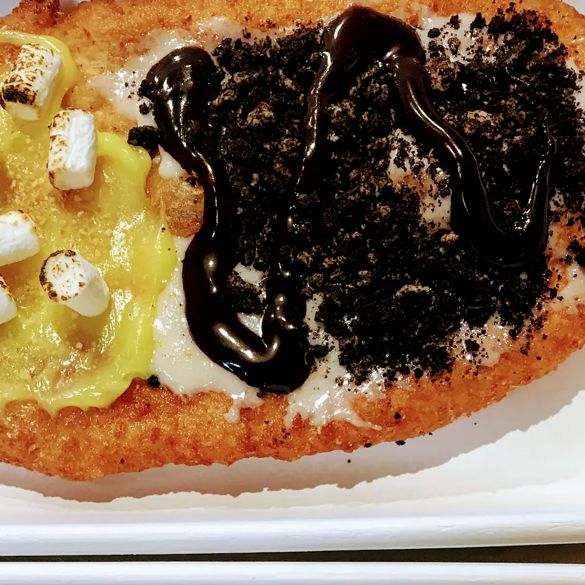 Food & drink, BeaverTails- Queues de Castor (Kingston Market St.)