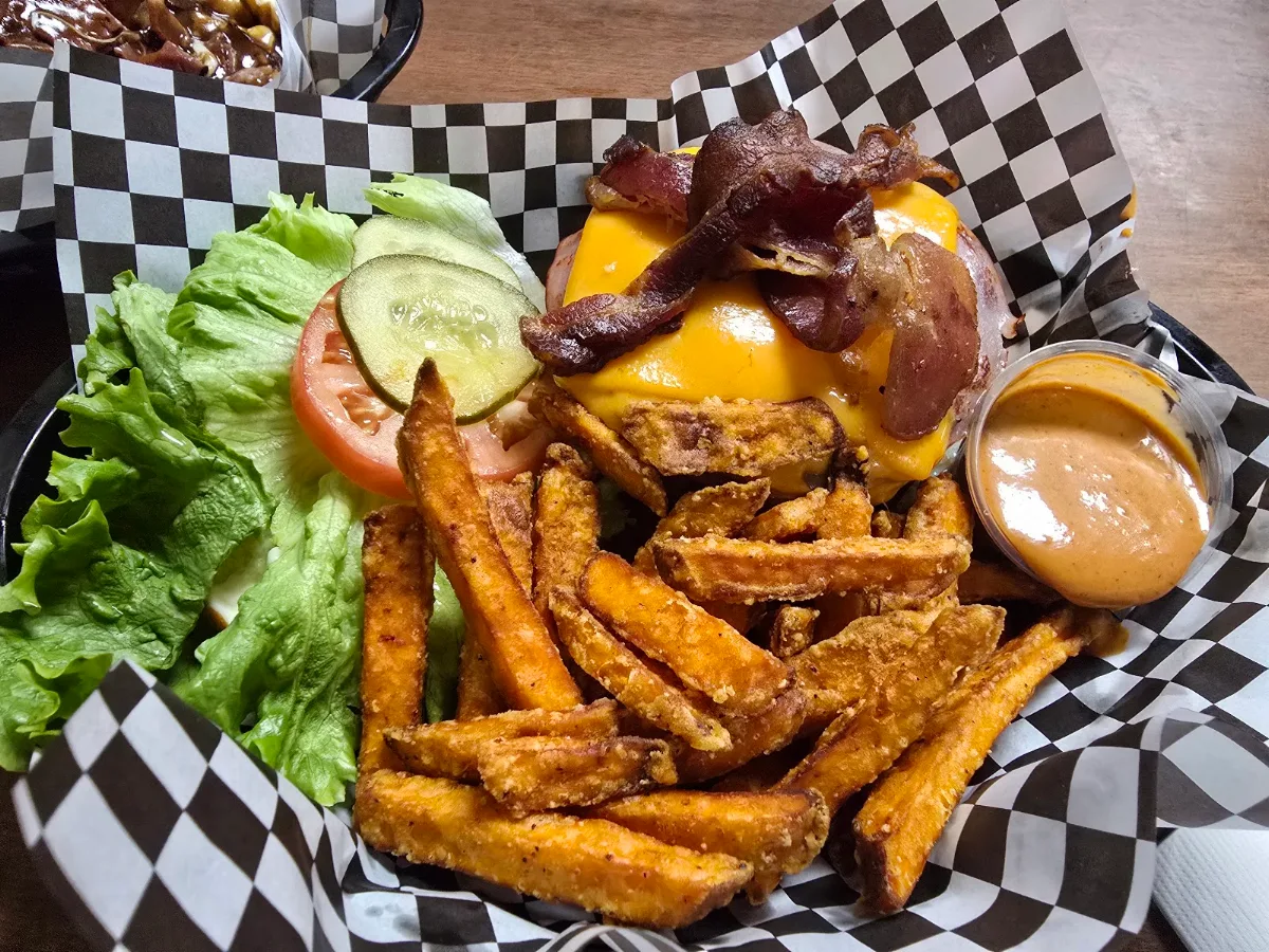 Food & drink, The Roadhouse Cafe
