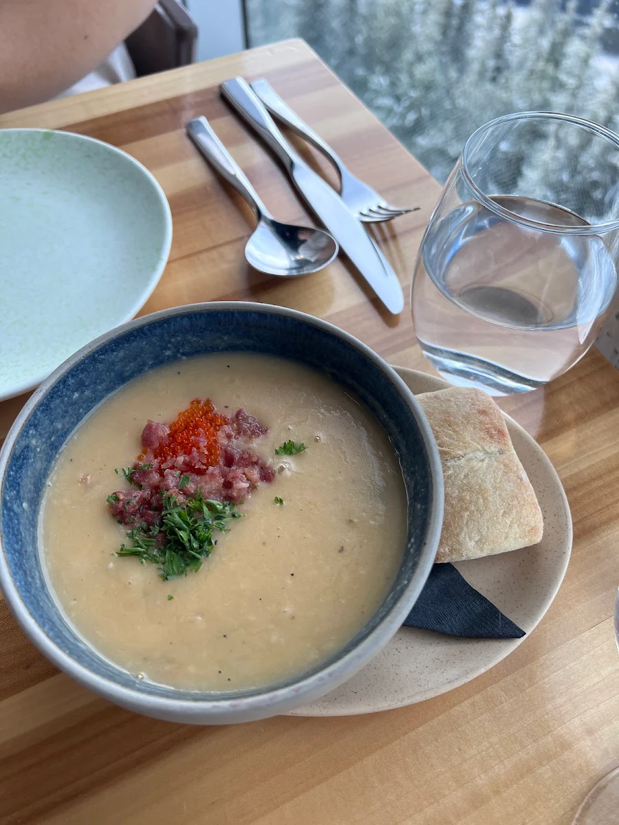 Food & drink, Sky Bistro