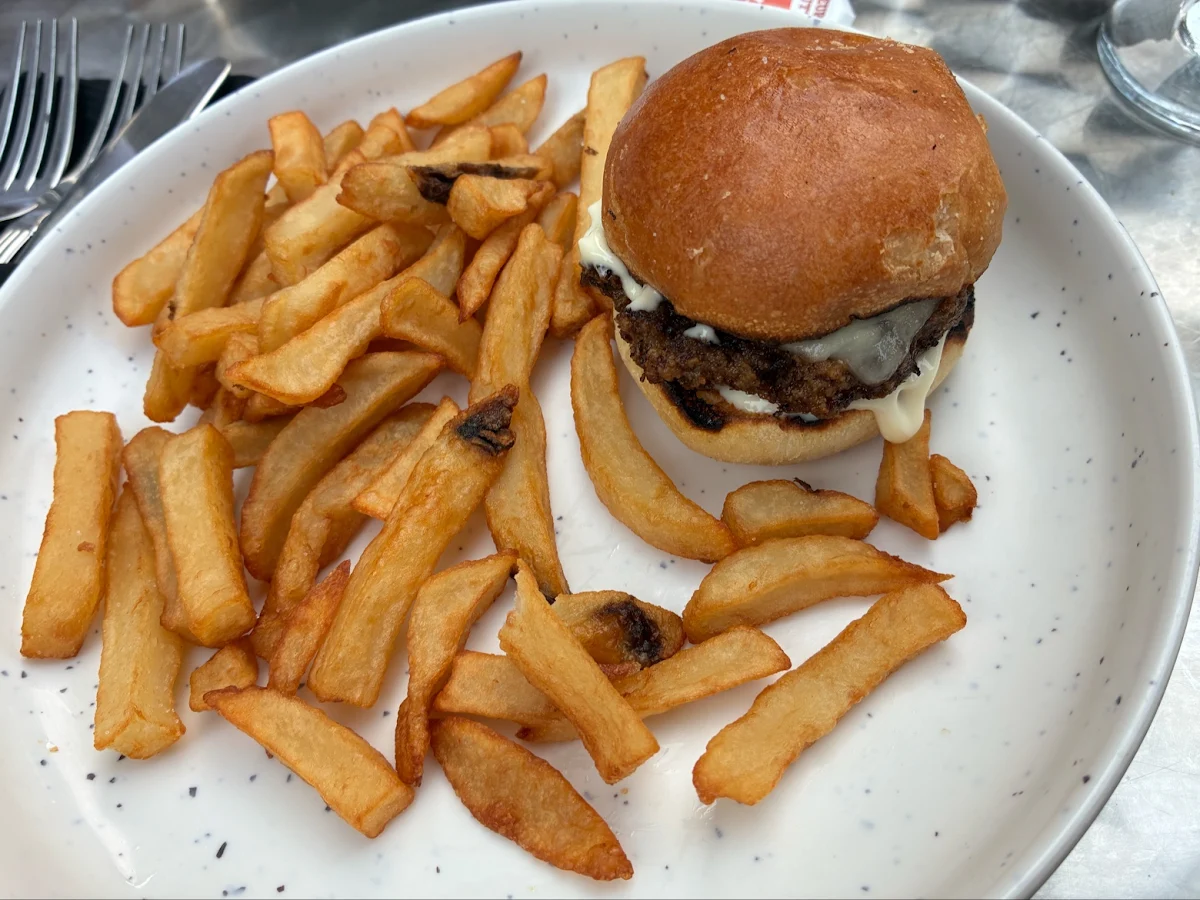 Food & drink, Bistro-bar Le Quatre-Temps