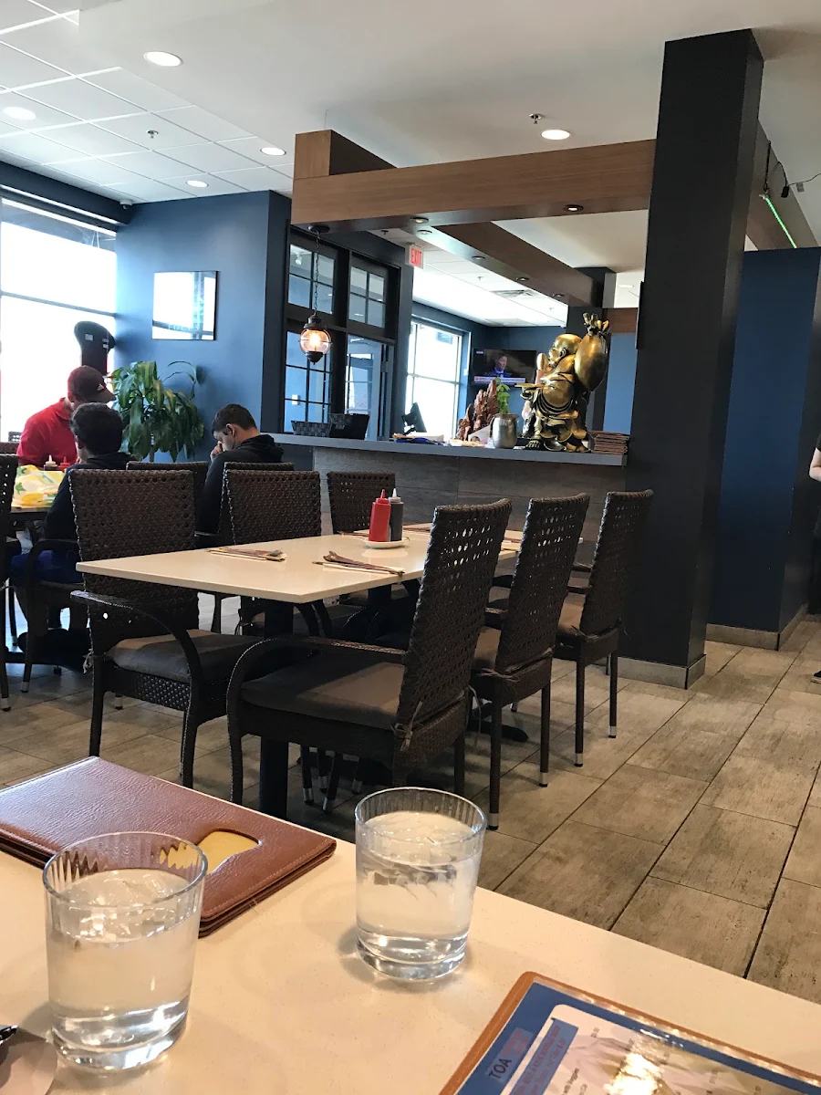 Vibe, TOA Vietnamese Cuisine